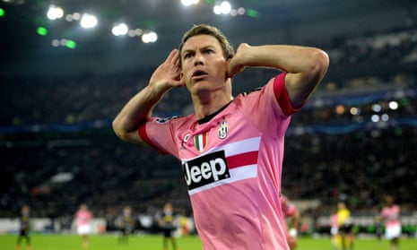 Stephan Lichtsteiner celebrates after scoring for Juventus against Borussia Mönchengladbach in the Champions League at Borrusia-Park. 