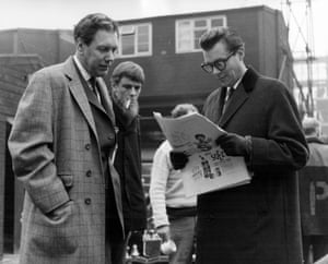 Hilton Edwards, Peter McEnery and Dirk Bogarde behind the scenes of Victim.