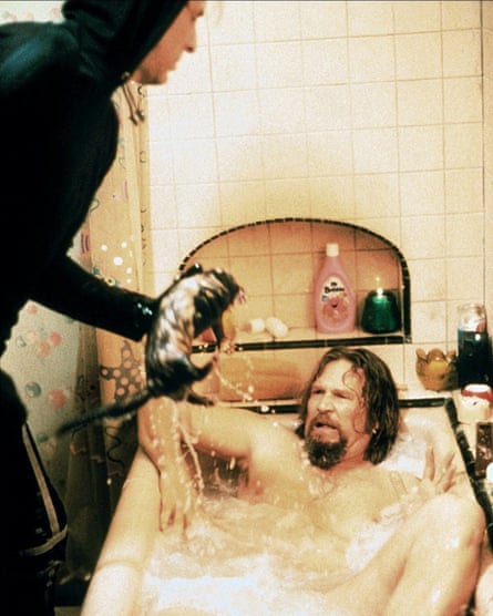 جيف بريدجز في دور الرجل في فيلم The Big Lebowski.