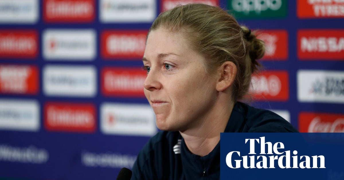 England captain Heather Knight signs up for NHS volunteer scheme