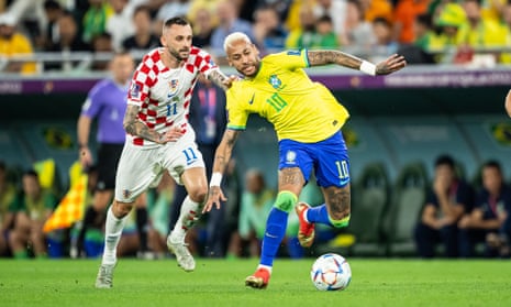 Croatia v Brazil: World Cup 2022 quarter-final – live | World Cup 2022 3 Come here: Neymar is tugged back by Marcelo Brozovic