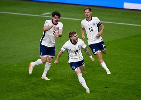 England's Harvey Elliott celebrates scoring their first goal with Tino Livramento (left) and James McAtee (right).