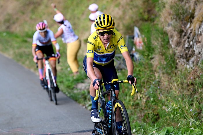 Che gara di Annemiek Van Vleuten.