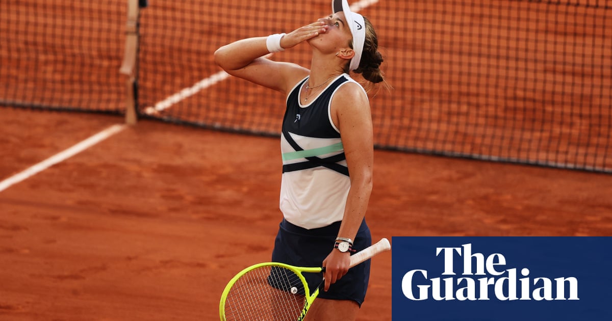 Krejcikova saves match point to set up French Open final with Pavlyuchenkova