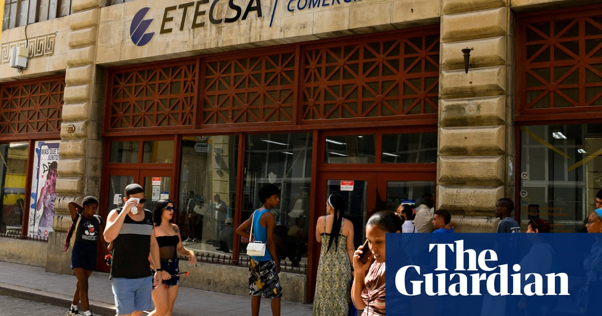 Cuba's students call for resignations and strikes after brutal internet price hike