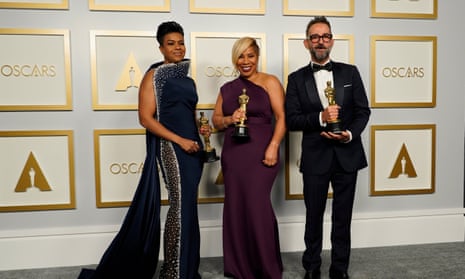 Mia Neal and Jamika Wilson become first black women to win hair and makeup Oscar | Oscars 2021 | The Guardian Mia Neal and Jamika Wilson become first black women to win hair and makeup Oscar | Oscars 2021 | The Guardian