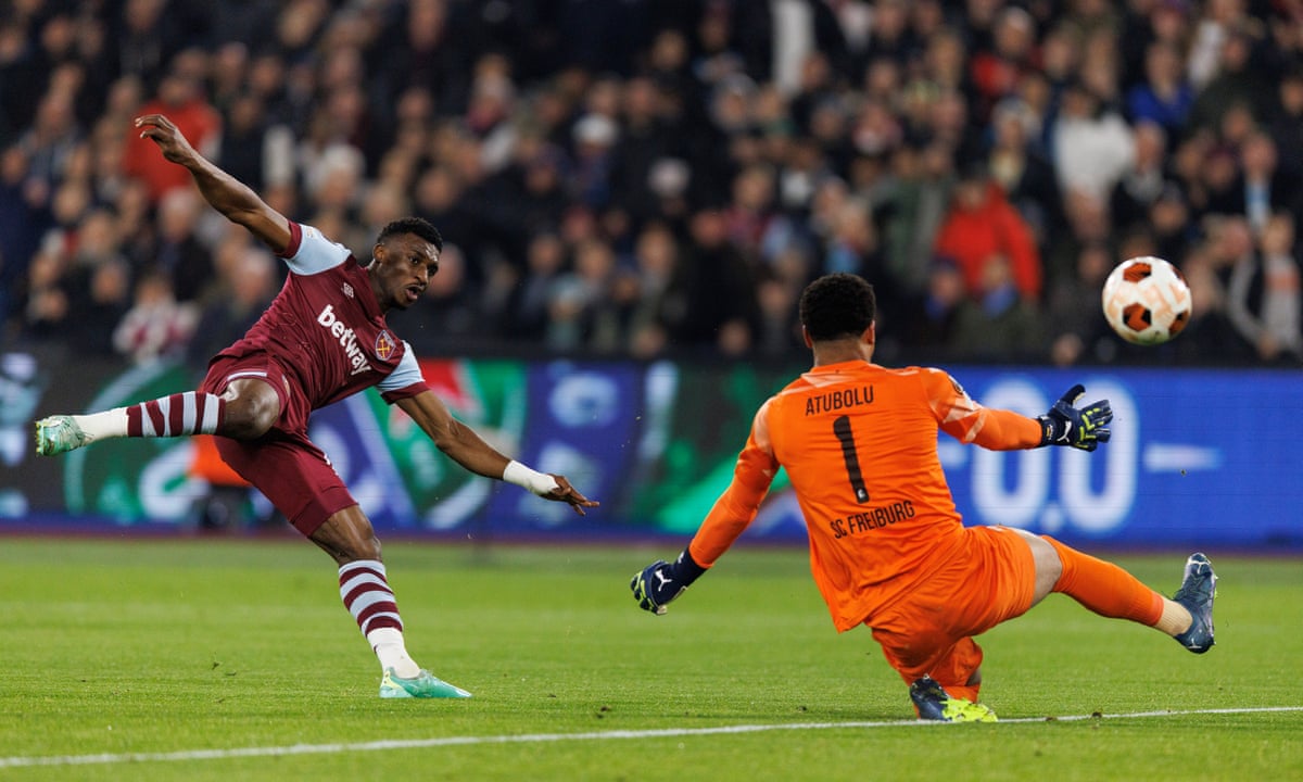 MAGNET FOOT # EIBURG Vs WEST HAM : 1-2 GROUP A EUROPA MAGNET FOOT # EIBURG Vs WEST HAM : 1-2 GROUP A EUROPA
