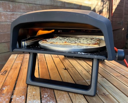 ProCook outdoor pizza oven