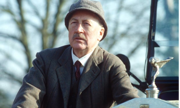Bernard Hepton as Sam Toovey in the television film The Woman in Black, 1989, directed by Herbert Wise.