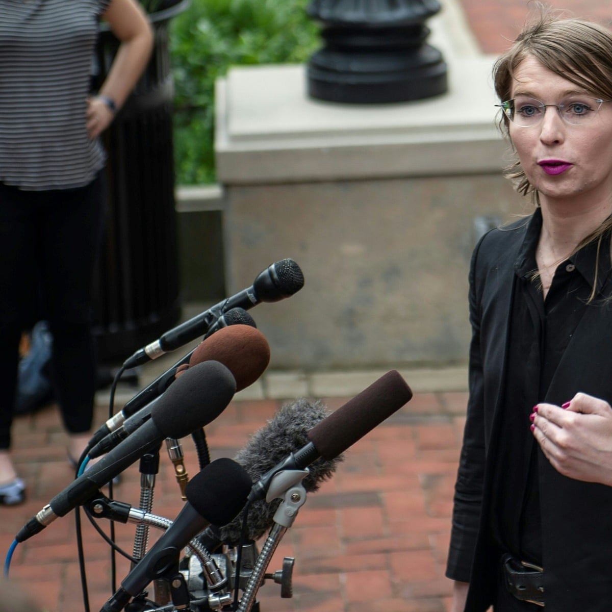 Chelsea Manning S Lawyers Renew Call To Release Her From Jail Chelsea Manning The Guardian