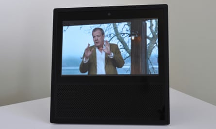 Echo Show review: smart speaker with a screen has great