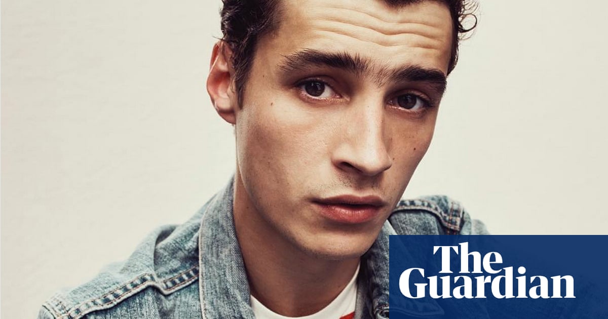 Why It S Finally Cool To Have A Monobrow Fashion The Guardian