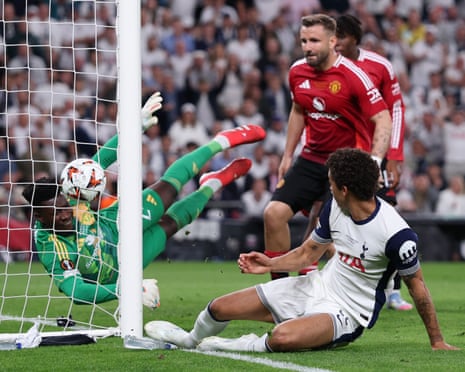 Tottenham Hotspur v Manchester United: Europa League final – live