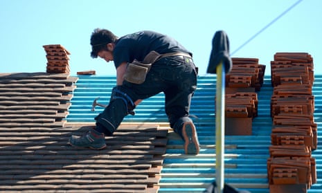 UK self-employed grant scheme attracts 110,000 claims in first