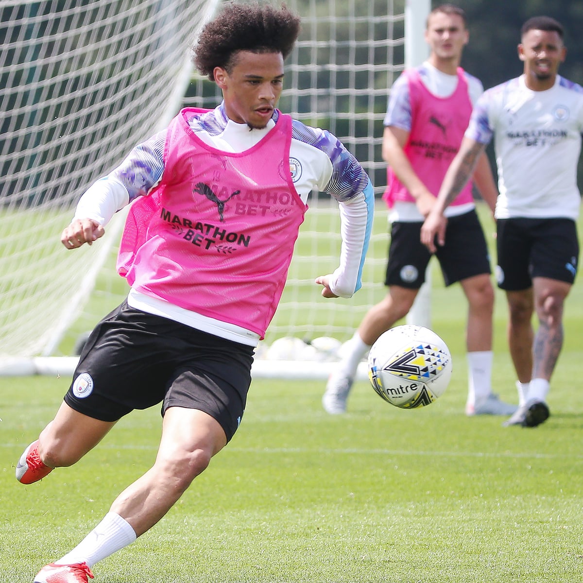 Bayern Munich Strike Deal To Sign Leroy Sane From Manchester City For 41m Manchester City The Guardian Bayern Munich Strike Deal To Sign Leroy Sane From Manchester City For 41m Manchester City The Guardian