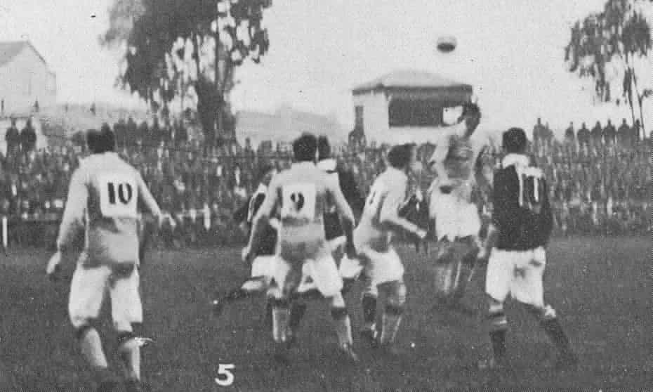 Action during the first Test between Australia and New Zealand in Dunedin on 17 June, 1922.