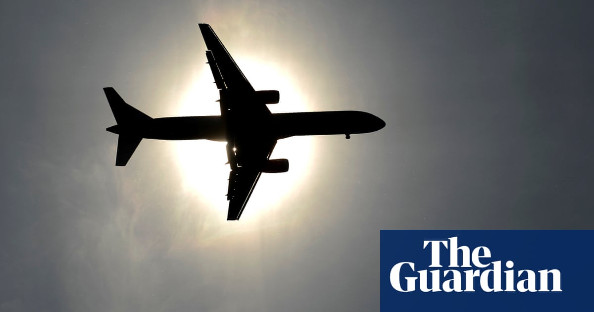 Climate campaigners call for halt to regional UK airports expansion