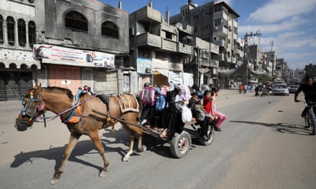 Displaced Palestinians in northern Gaza Strip on Saturday.