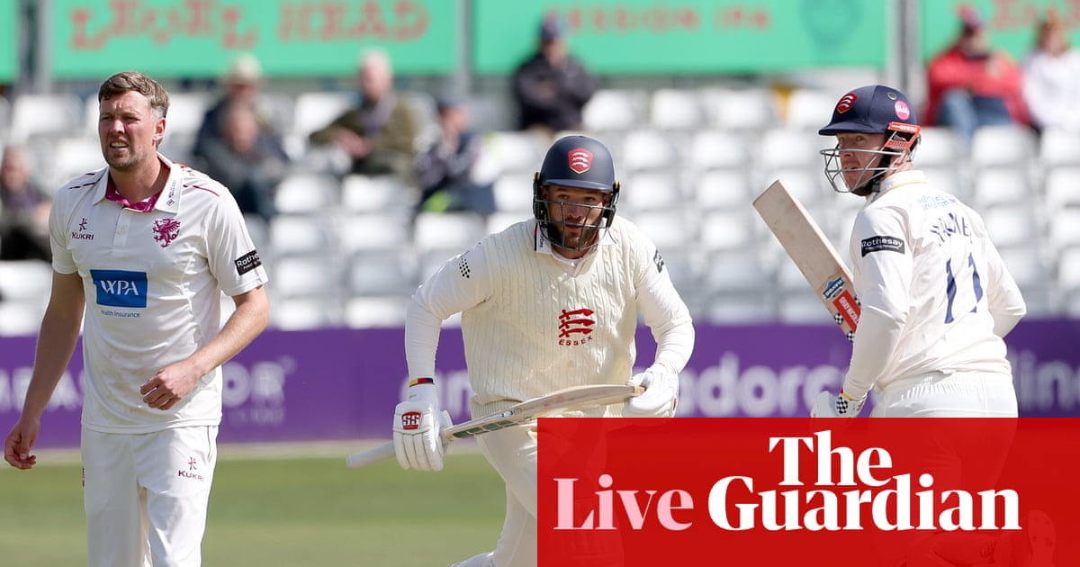 Essex v Somerset, Notts v Glamorgan and more: county cricket, day three – live