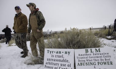 Members of the ‘militia’ monitor the entrance to the wildlife refuge in Oregon.