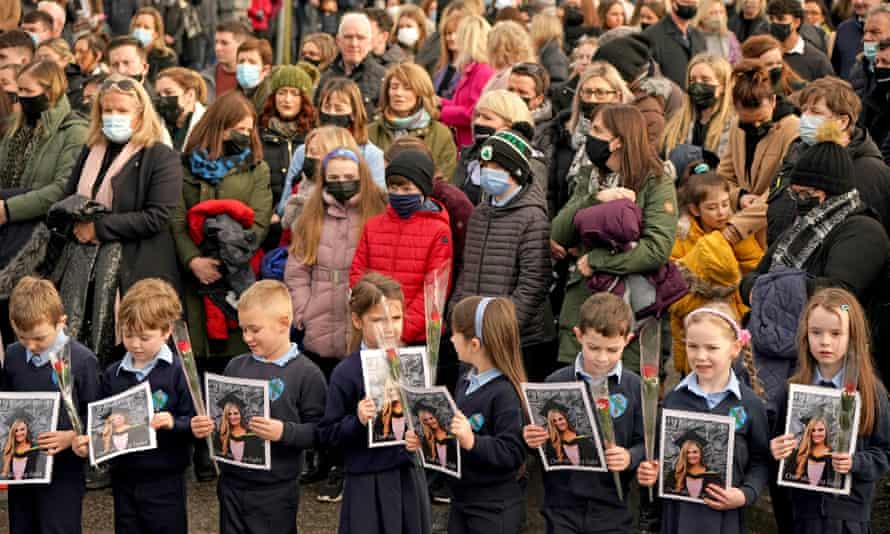 Ashling Murphy: crowds gather for funeral of teacher killed in Ireland | Ireland 1 3500