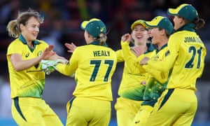 Beth Mooney Stars As Australia Beat England To Retain Women S Ashes Sport The Guardian