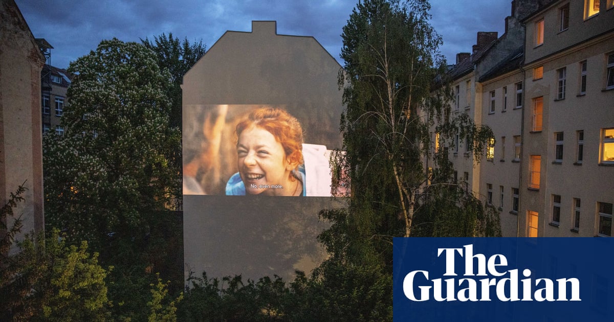 Berlins Windowflicks film projections – in pictures