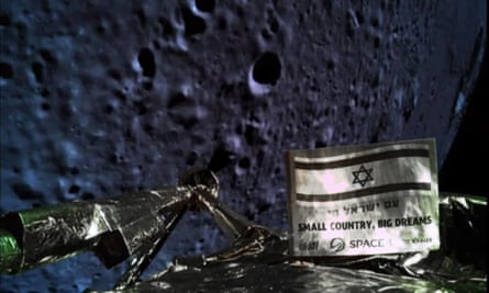 A picture taken by the Israeli Beresheet spacecraft, of the moon, minutes before it crashed on to the surface with its tardigrade passengers.