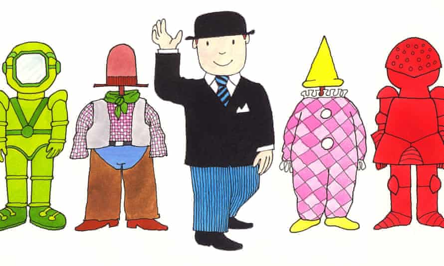M. Benn avec des costumes.