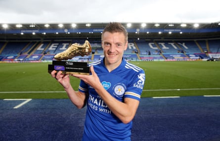Jamie Vardy poses with the Golden Boot in the summer of 2020