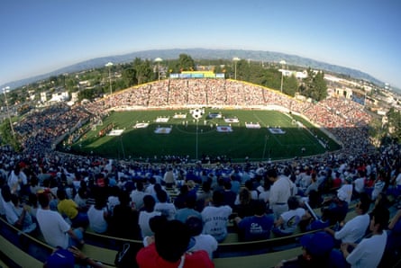 Overall areial view of Spartan Stadium during opening ceremonies before San Jose Clash vs DC United game. Inaugural game of Major League Soccer.