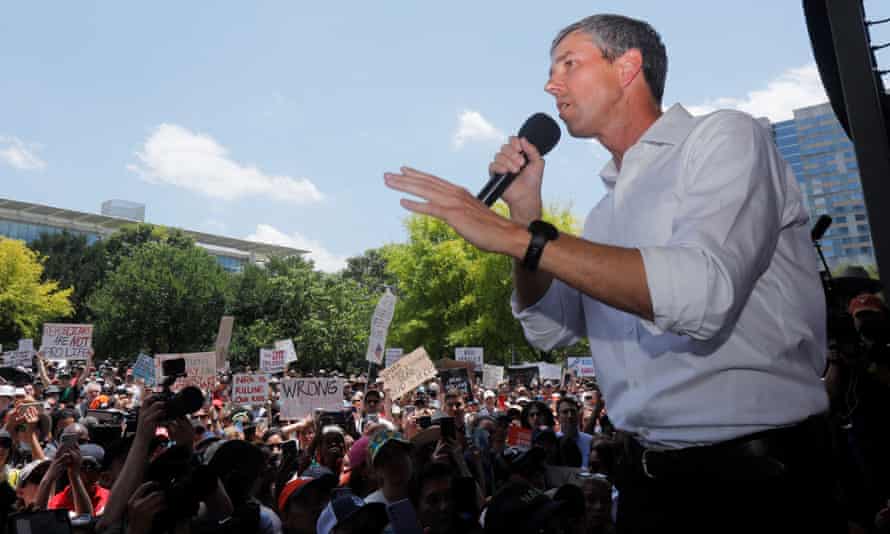 Beto O’Rourke speaks at Discovery Green near the NRA convention.