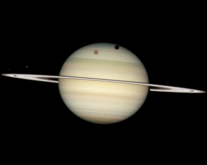 ‘Good for the soul’: public urged to look up with Saturn on show
