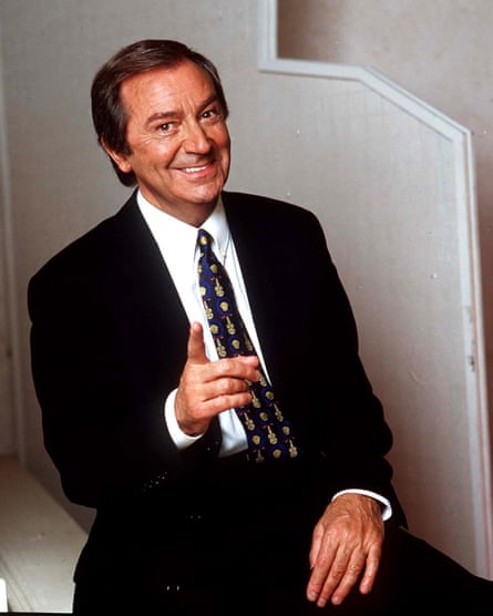 Des O’Connor began hosting his own chatshow in 1977, which ran for 25 years.