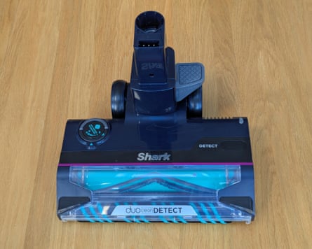 Closeup image of the floor head of the Shark Detect Lift-Away XL LA791UKT Upright Bagless Vacuum Cleaner