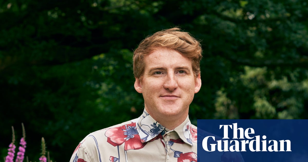 Prestige Drama by Séamas O’Reilly review – brilliant wry comedy of Derry and the shadow of the past | Fiction Prestige Drama by Séamas O’Reilly review – brilliant wry comedy of Derry and the shadow of the past | Fiction