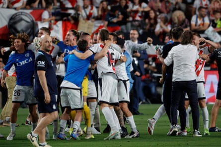 Rayo's players continue the party