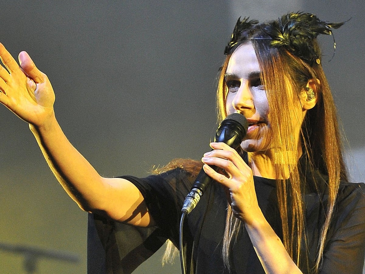 Pj Harvey Review Protest Songs Unleash Magnetic Righteous