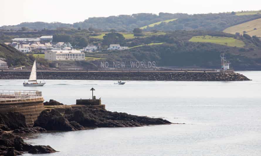 An artwork with the words ‘No New Worlds’ acknowledges the negative impacts of the colonial era.