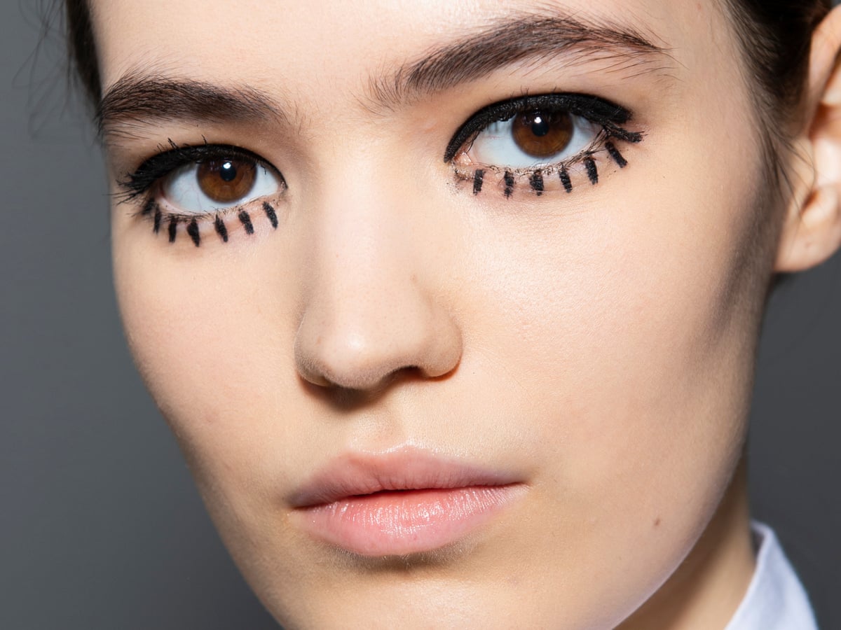 Brug af en computer øjeblikkelig Wedge False lashes are more fun if you paint them on yourself | Beauty | The  Guardian