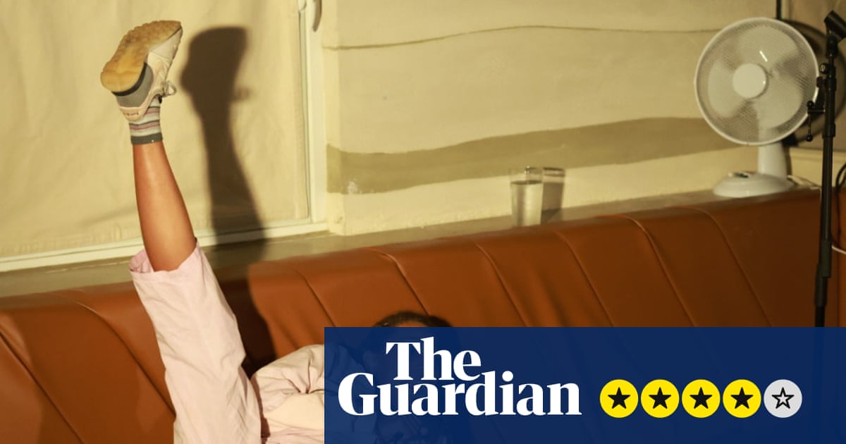 Κριτική Kate Cheka: The Last Funny Woman – το standup της εγκυμοσύνης καλεί τη βιομηχανία της κωμωδίας να μεγαλώσει