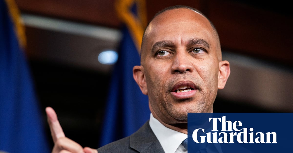 Jeffries Vows Oversight of Noem if Dems Retake House 2026