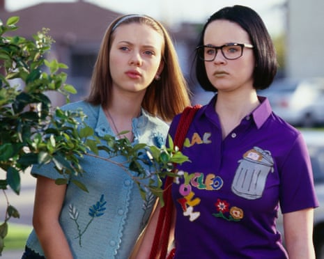 ‘GHOST WORLD’ FILM - 2001<br>No Merchandising. Editorial Use Only. No Book Cover Usage Mandatory Credit: Photo by Everett/REX Shutterstock (429479n) ‘GHOST WORLD’ Scarlett Johansson, Thora Birch ‘GHOST WORLD’ FILM - 2001