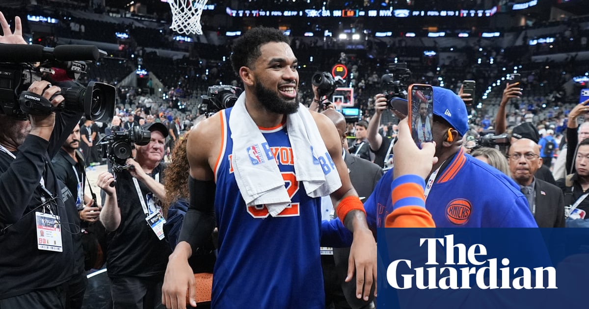 NBA finals: Knicks within two wins of elusive title after holding off Spurs in Game 2