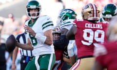 Aaron Rodgers showed flashes of his old self during Monday’s loss to the San Francisco 49ers