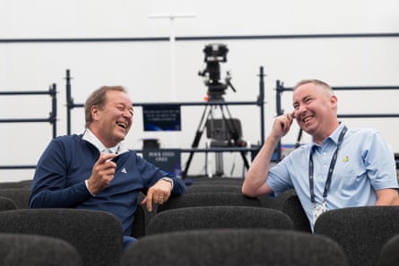Ewen Murray (left) sits and chats to Ewan Murray at Royal Birkdale