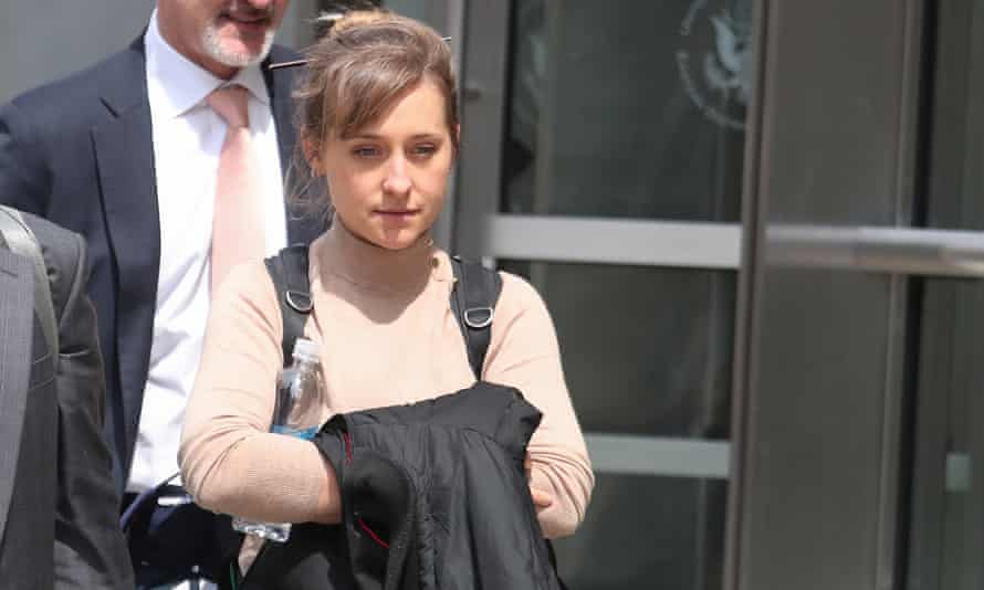 Nxivm Trial Alleged Sex Cult Leader Tried To Break Female Followers