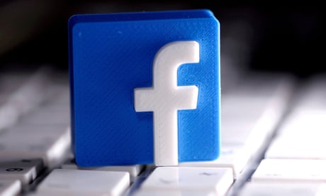 FILE PHOTO: A 3D-printed Facebook logo is seen placed on a keyboard in this illustration taken March 25, 2020. REUTERS/Dado Ruvic/Illustration//File Photo/File Photo