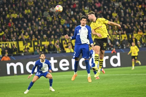 Niclas Füllkrug heads Dortmund back into it!