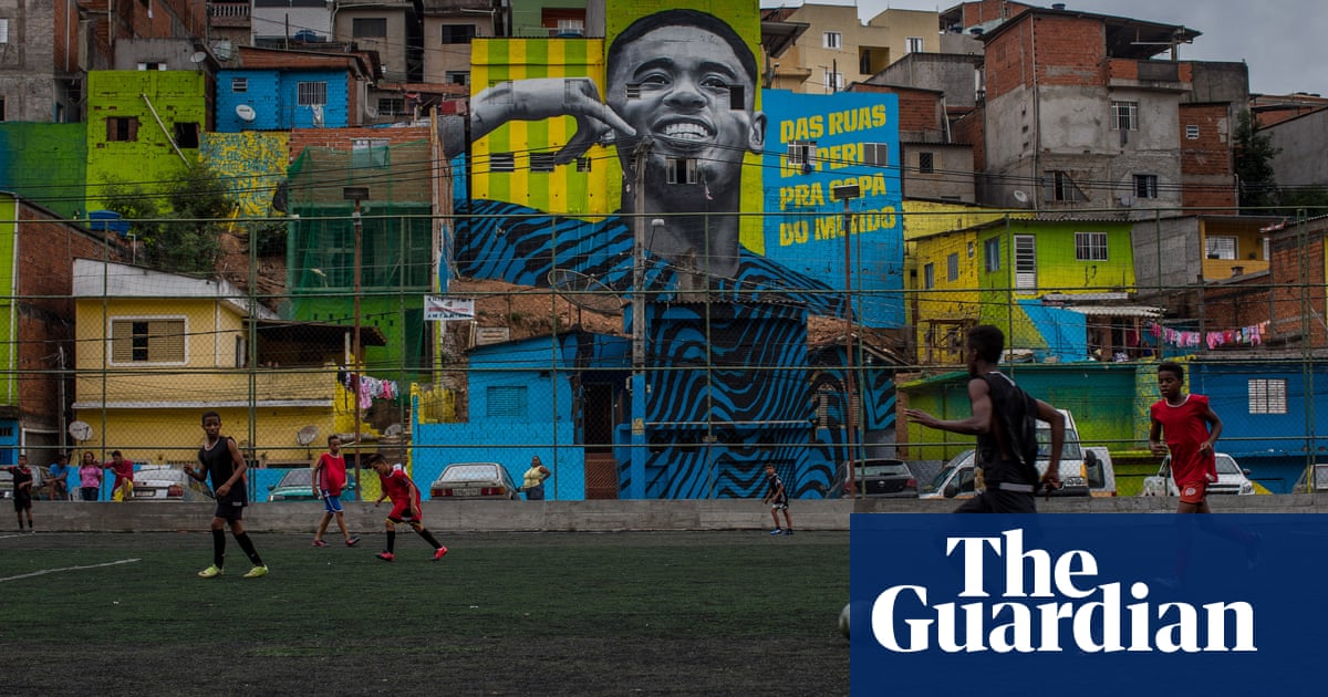 Art House A Celebration Of Football Murals In Pictures Football The Guardian Art House A Celebration Of Football Murals In Pictures Football The Guardian